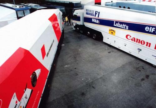SanMarinoGP_1993_F1_transporters