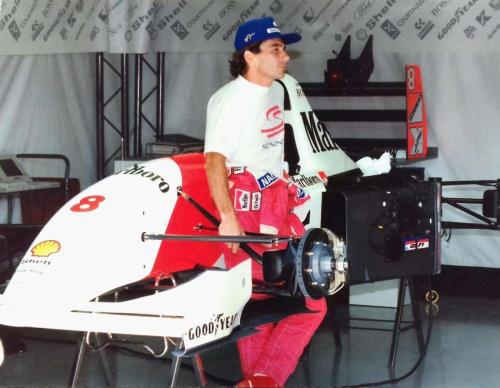 SanMarinoGP_1993_senna_05